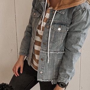 NWOT Frayed Distressed Denim Jean Jacket